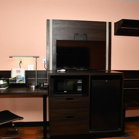 Regency Inn & Suites Faribault Εξωτερικό φωτογραφία