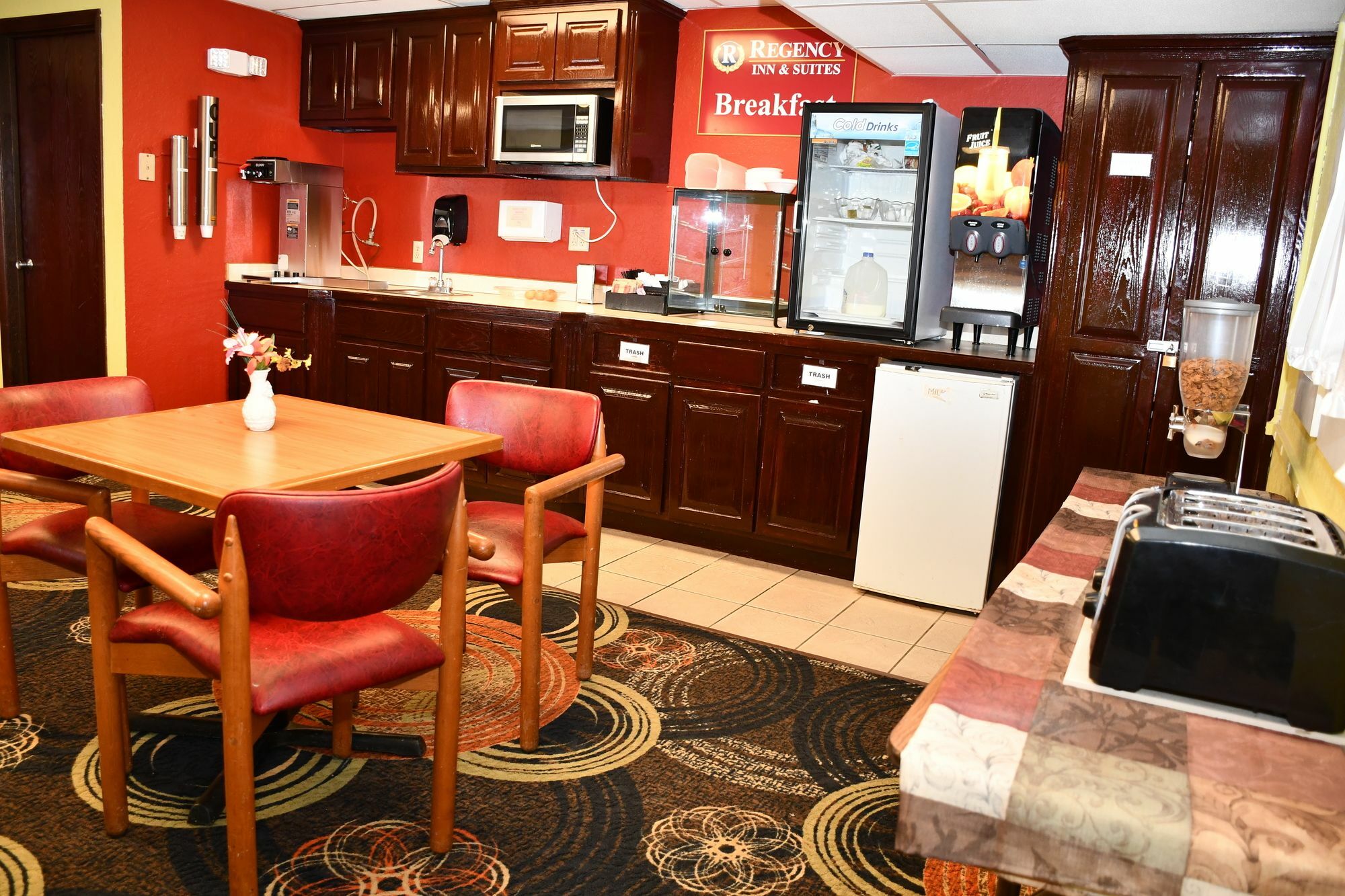 Regency Inn & Suites Faribault Εξωτερικό φωτογραφία