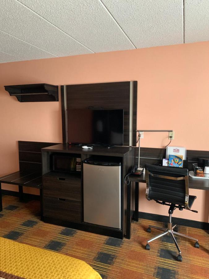 Regency Inn & Suites Faribault Εξωτερικό φωτογραφία
